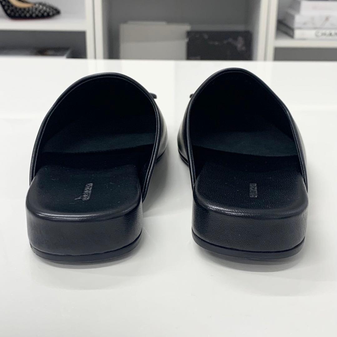 Balenciaga COSY BB Leather Logo Mule Black
