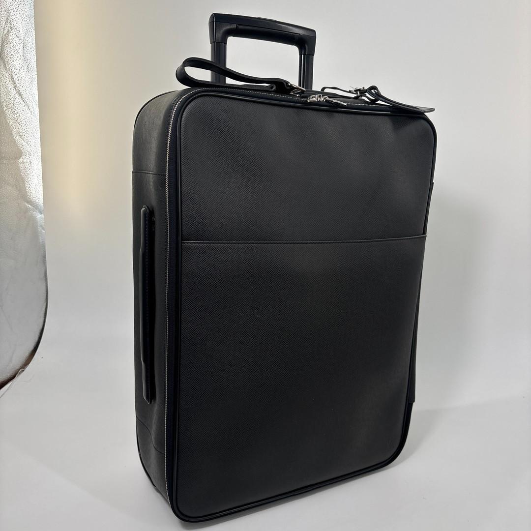 Louis Vuitton Super Taiga Pegase 50 Carry Case Travel — view 3