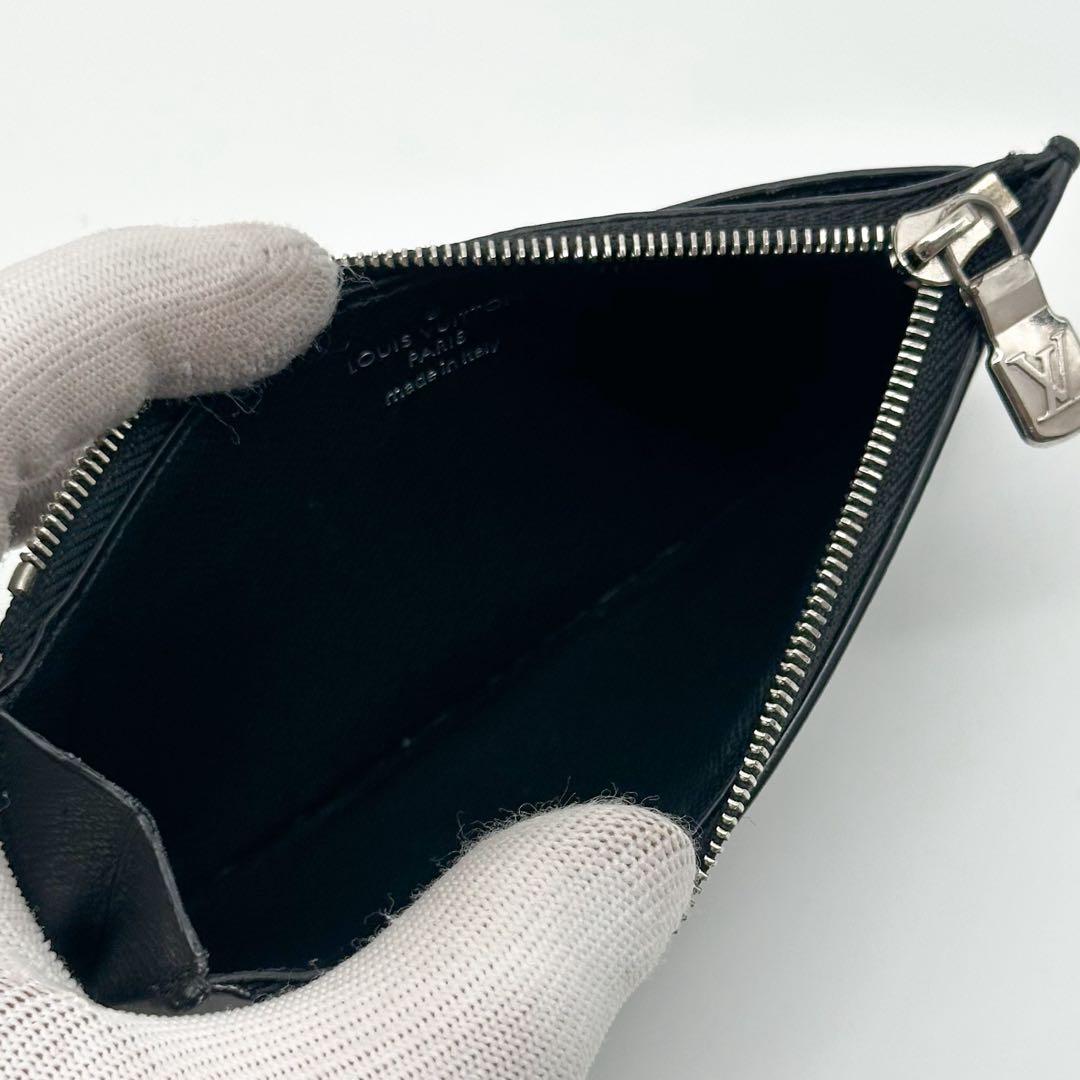 Louis Vuitton IC Fragment Case Taiga Coin Purse Card Leather — view 8