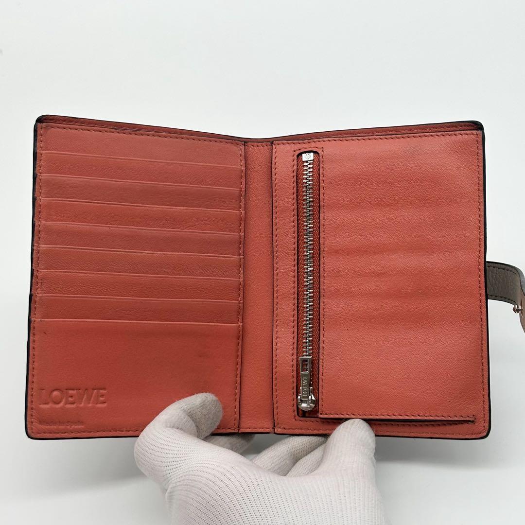 Loewe Vertical Wallet Bifold Anagram Bicolor — view 9