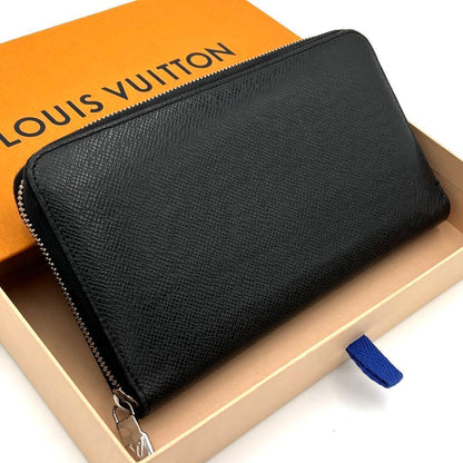 Louis Vuitton New Taiga Zippy Organizer Wallet Black