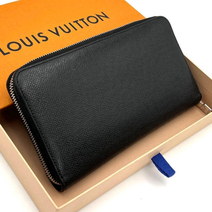 Louis Vuitton New Taiga Zippy Organizer Wallet Black — view 2