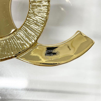Chanel Brooch Heremark Gold Black