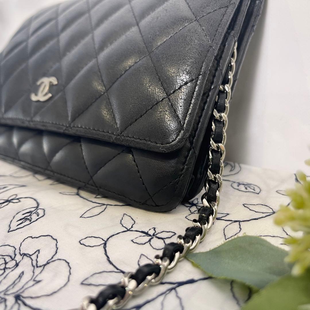 Chanel Chain Wallet Black Quilted — view 5