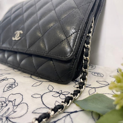 Chanel Chain Wallet Black Quilted — view 5