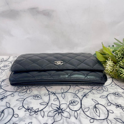 Chanel Chain Wallet Black Quilted — view 8
