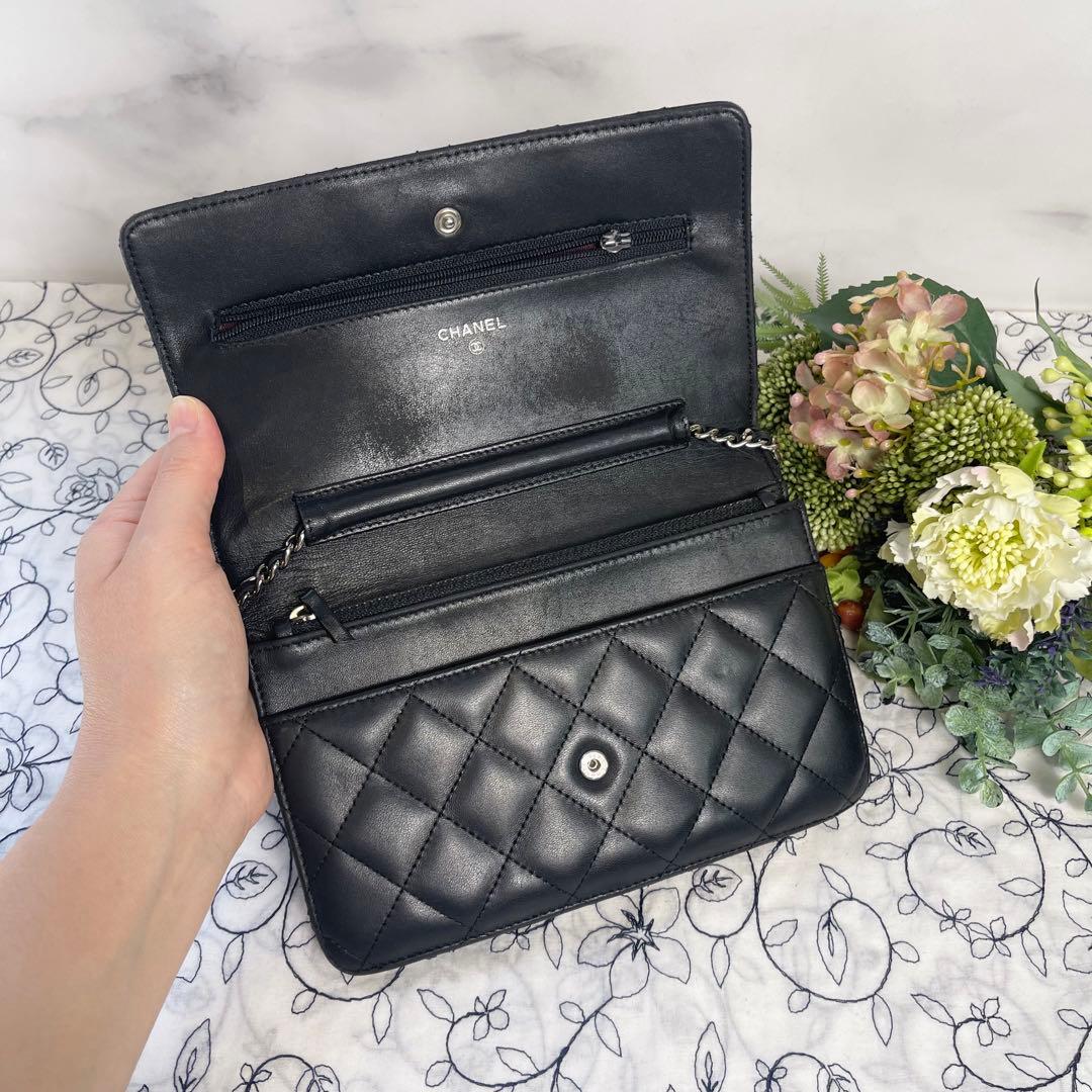 Chanel Chain Wallet Black Quilted — view 9