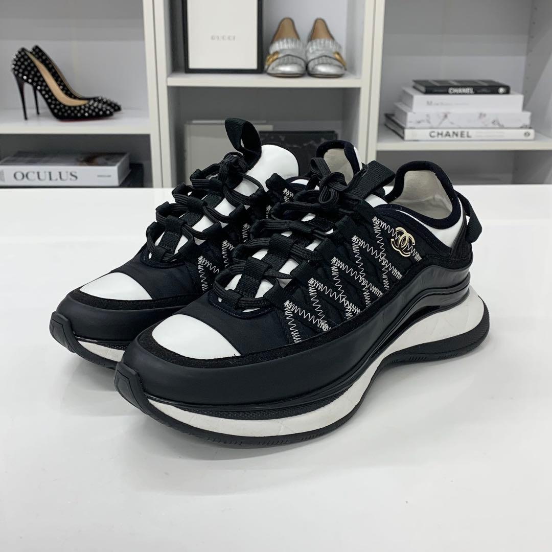 Chanel CC Logo Fabric Leather Sneakers Black White — view 3