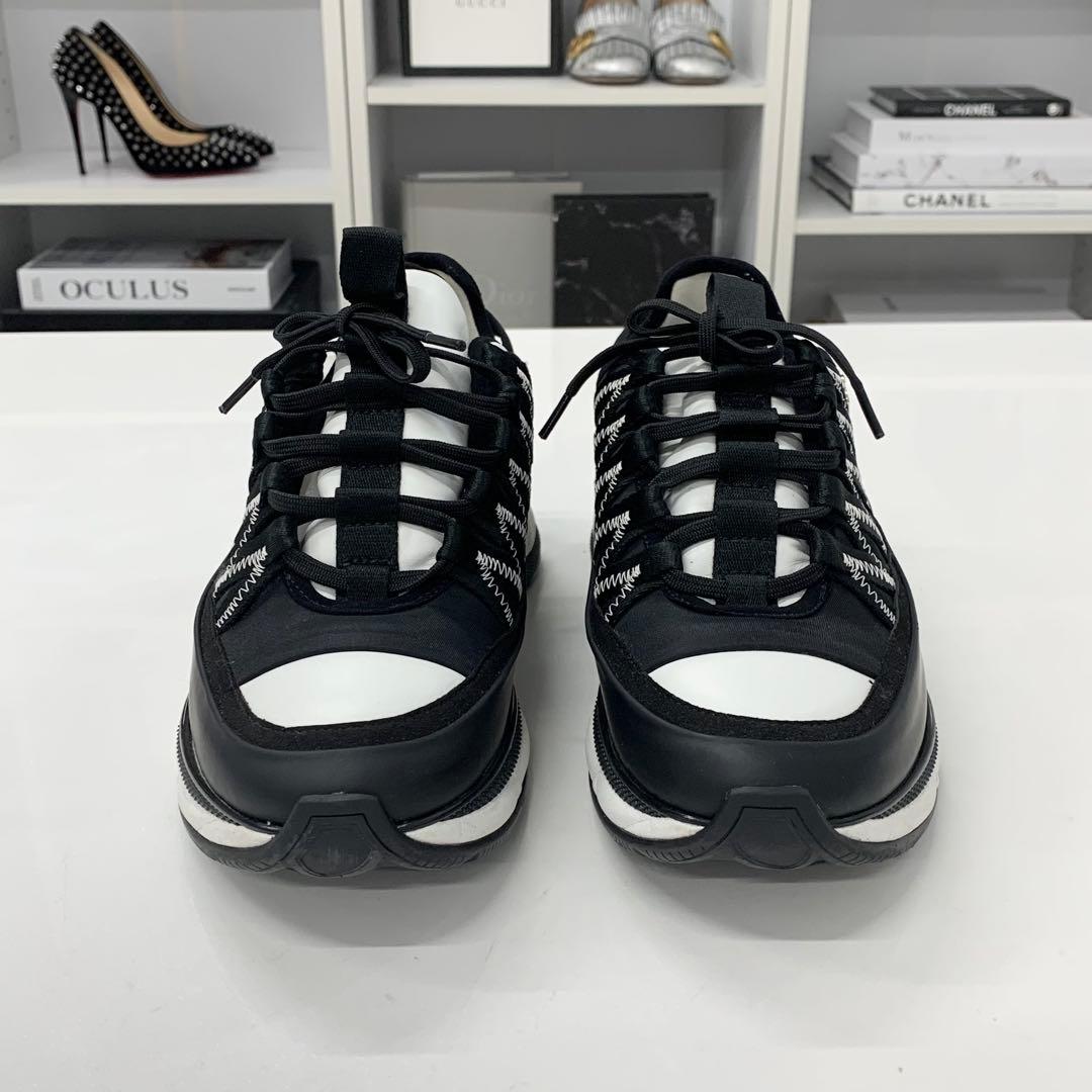 Chanel CC Logo Fabric Leather Sneakers Black White — view 4