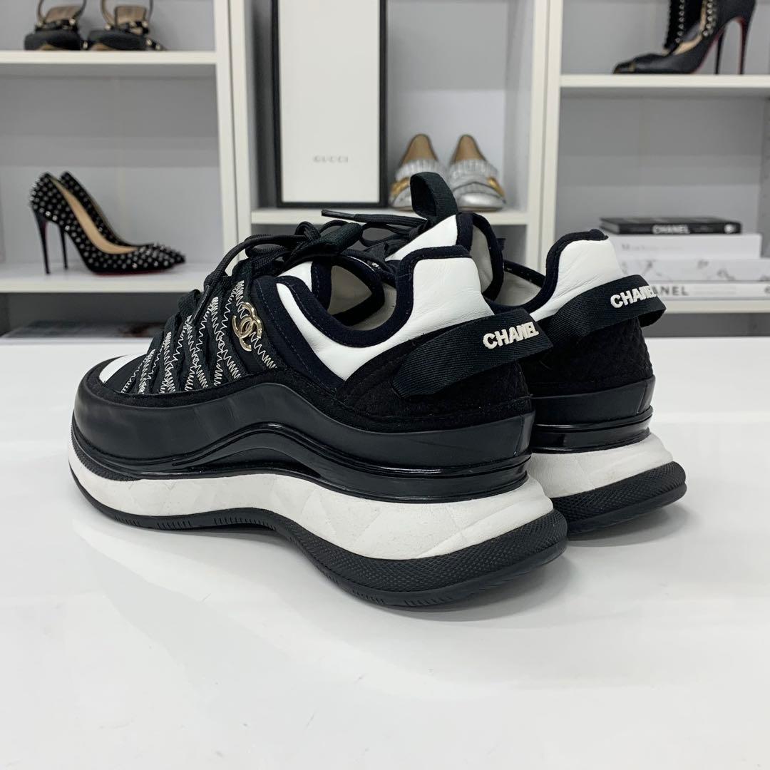 Chanel CC Logo Fabric Leather Sneakers Black White — view 5