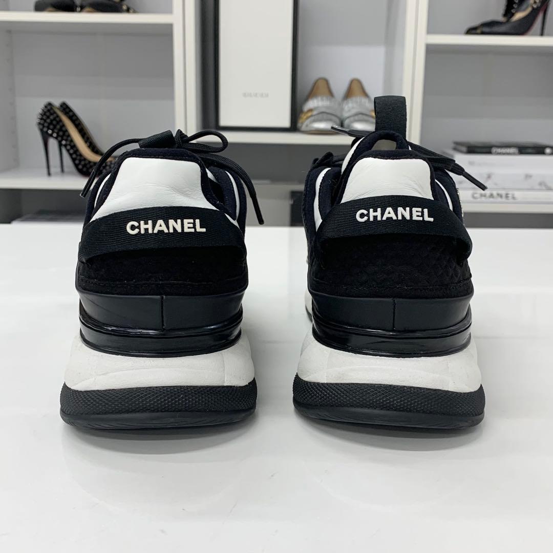 Chanel CC Logo Fabric Leather Sneakers Black White — view 6