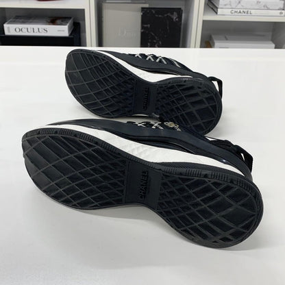 Chanel CC Logo Fabric Leather Sneakers Black White — view 7