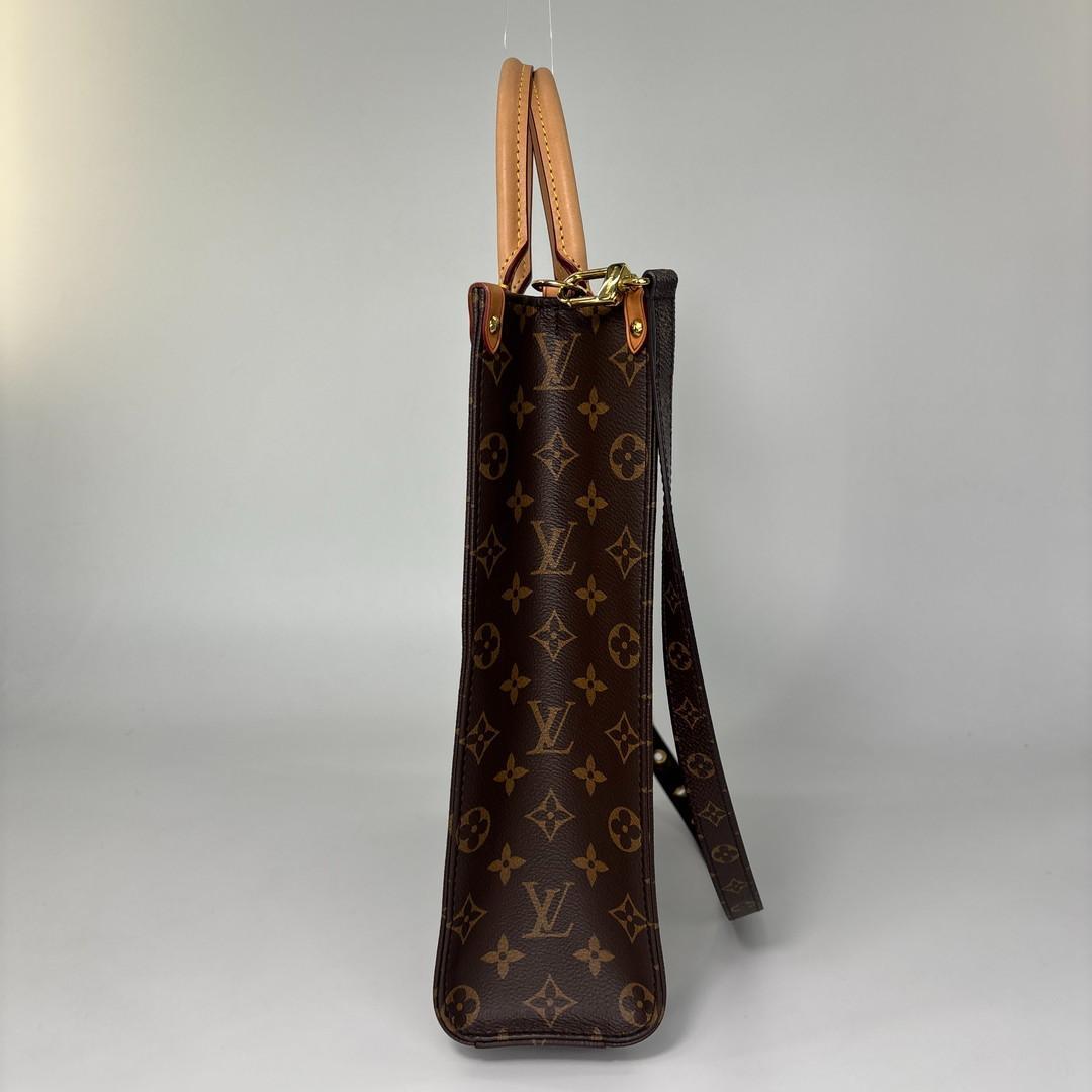 Louis Vuitton Monogram Sac Plat PM Tote Bag — view 4
