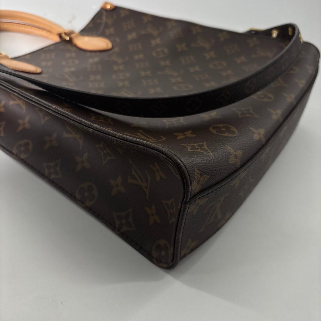 Louis Vuitton Monogram Sac Plat PM Tote Bag — view 7