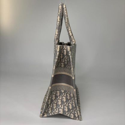 Dior Super Oblique Book Tote — view 4