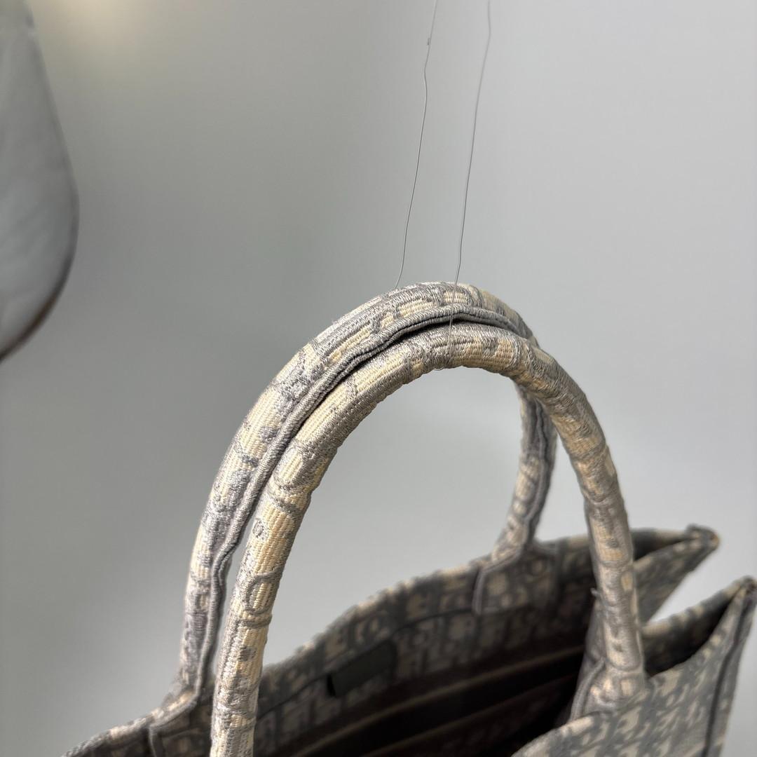 Dior Super Oblique Book Tote — view 6