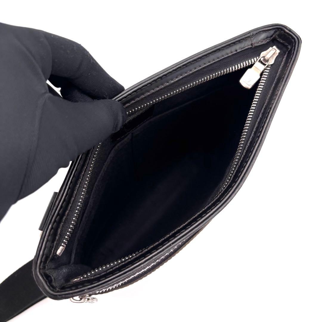 Louis Vuitton Damier Graphite Thomas Shoulder Bag Gray — view 3