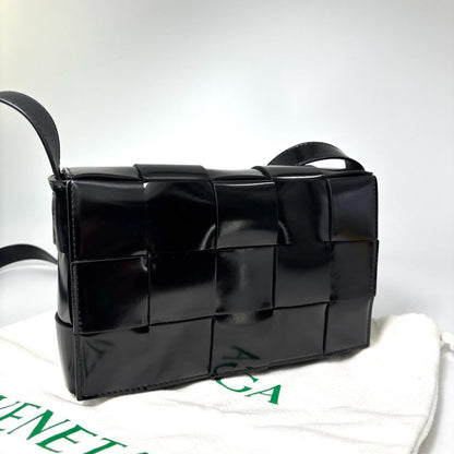 Bottega Veneta Maxi Intrecciato Cassette Shoulder Bag — view 3