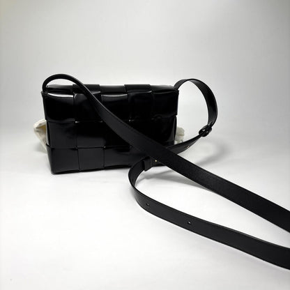 Bottega Veneta Maxi Intrecciato Cassette Shoulder Bag — view 5