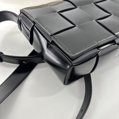 Bottega Veneta Maxi Intrecciato Cassette Shoulder Bag — view 6