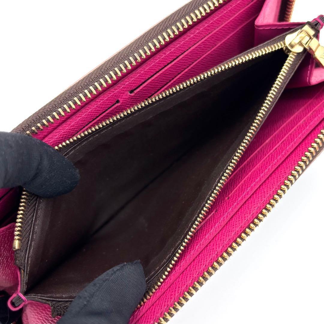 Louis Vuitton Portefeuille Clemence Flower Charm Wallet — view 4