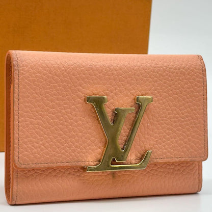 Louis Vuitton Portefeuille Capucines Compact Big Logo Trifold Wallet