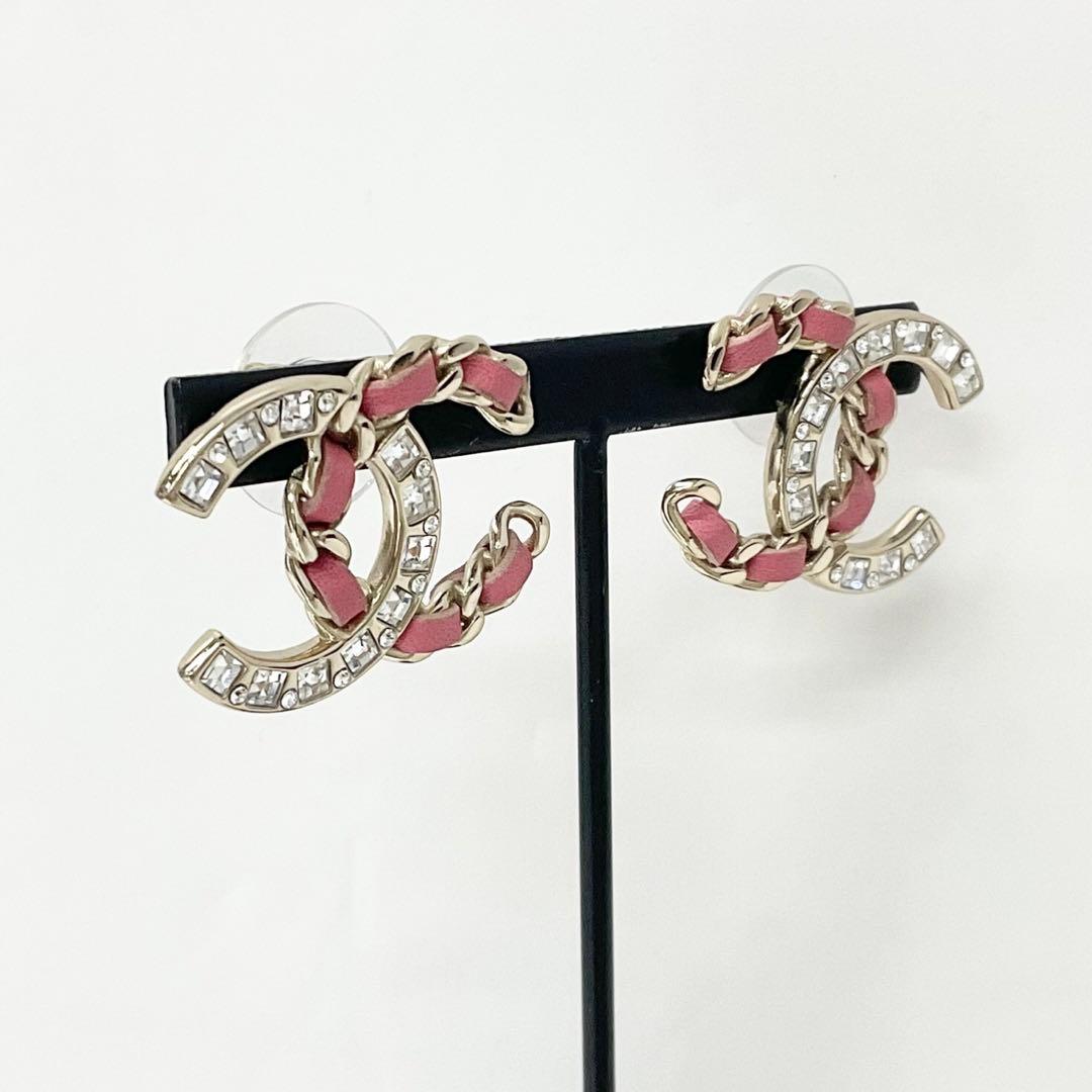 Chanel Earrings CC Logo Rhinestone Gold Pink — view 7