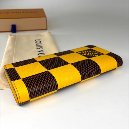 Louis Vuitton Damier Pop Portefeuille Brazza NM Wallet — view 6