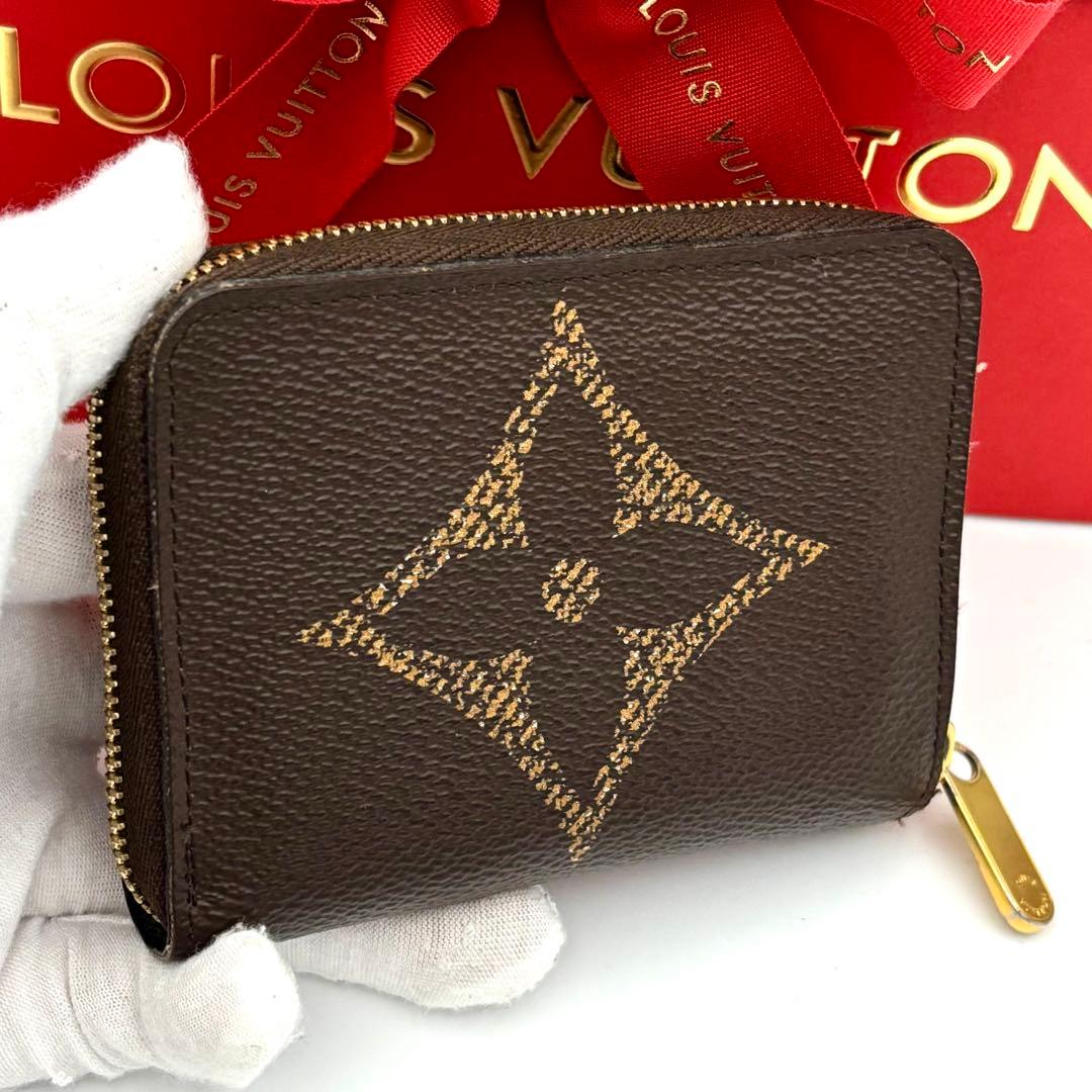 Louis Vuitton Coin Purse Zippy Monogram Giant — view 2
