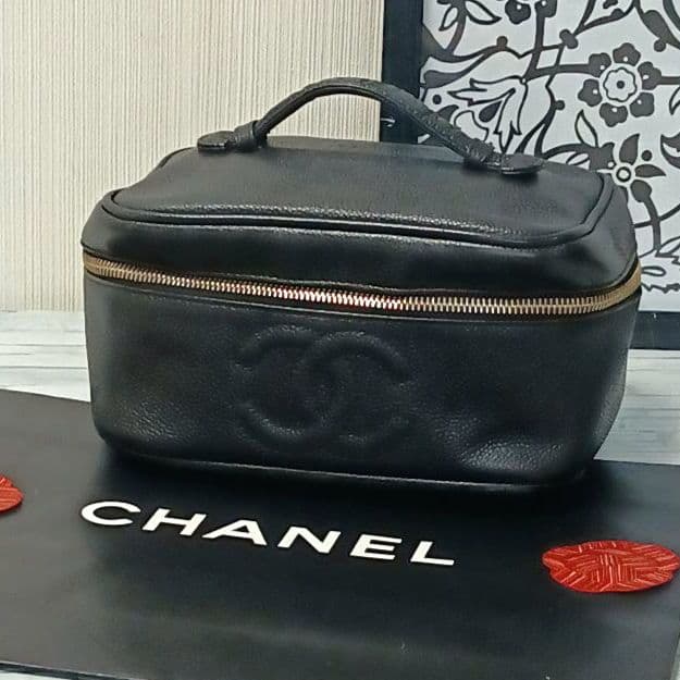 Chanel Vanity Pouch Caviar Leather Black CC Logo