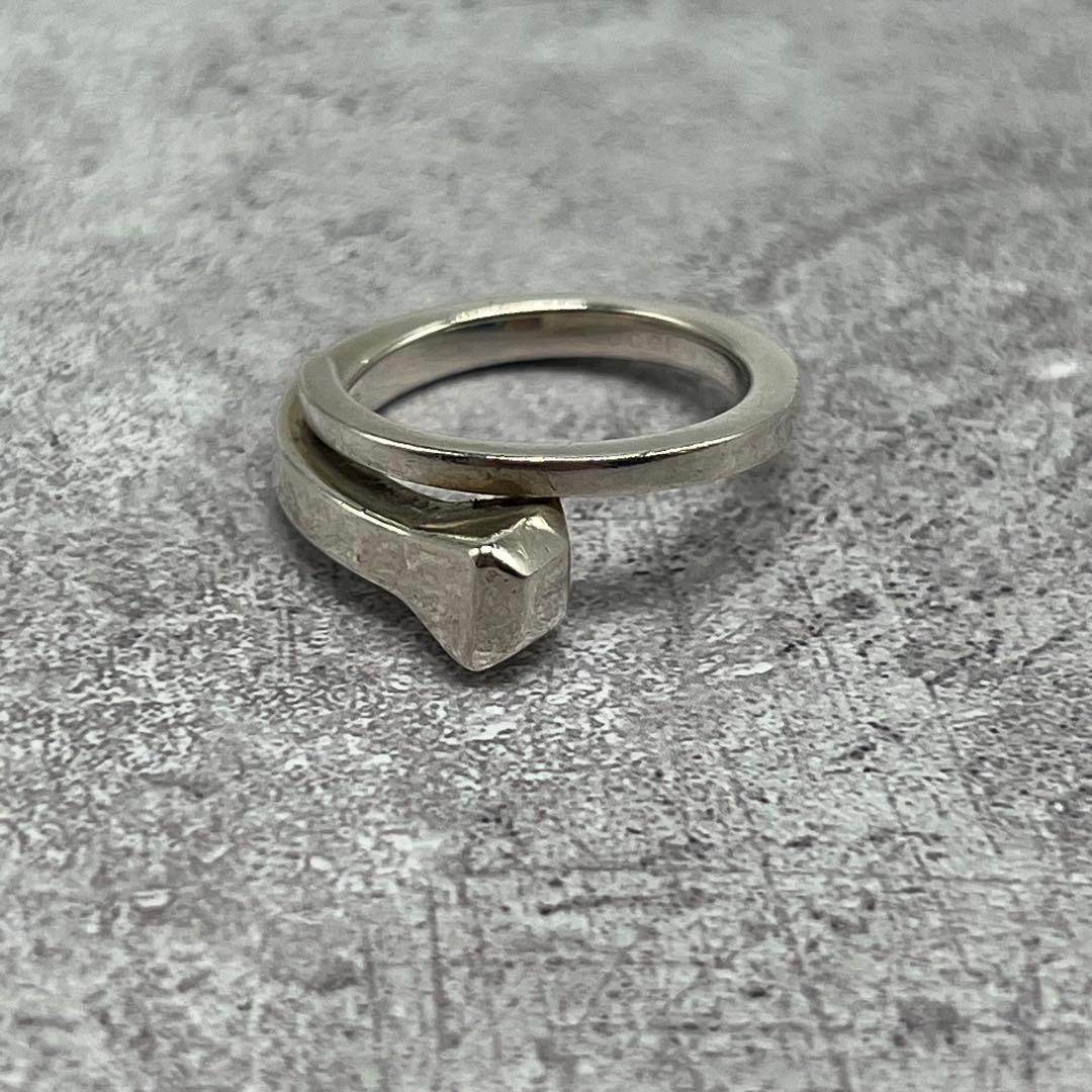 Gucci Chiodo Nail Ring