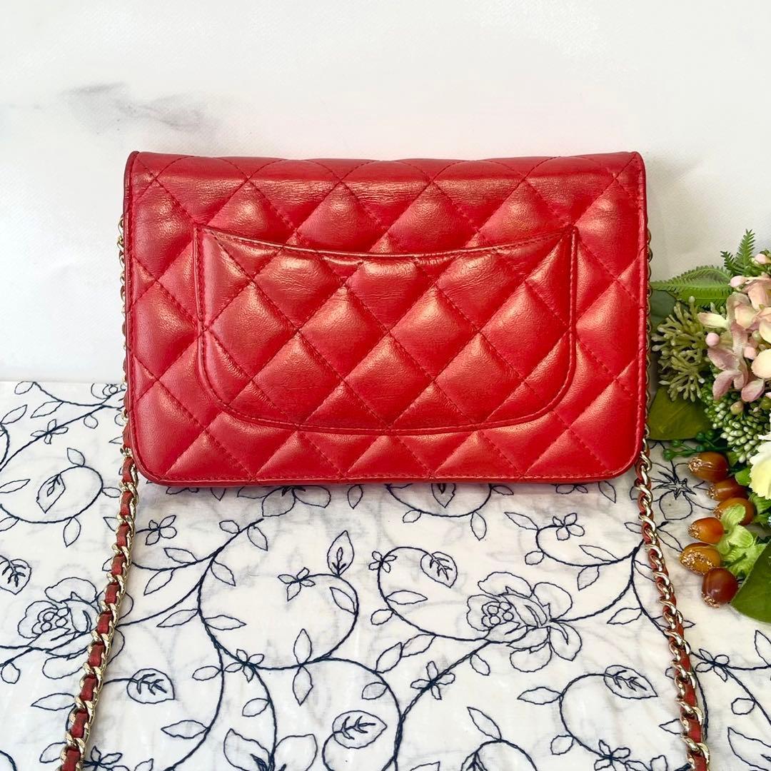 Chanel Chain Wallet Quilted — view 2