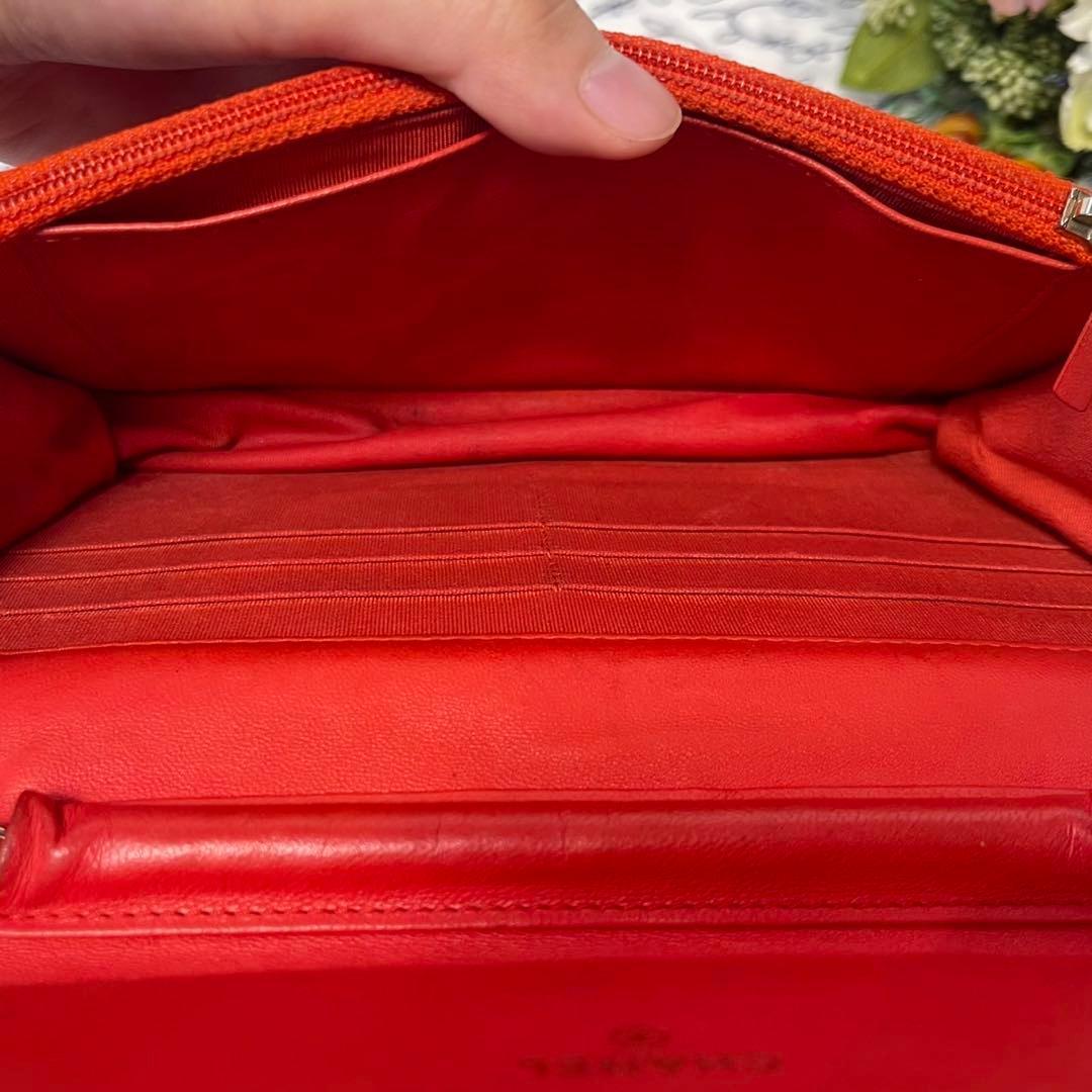 Chanel Chain Wallet Quilted — view 9