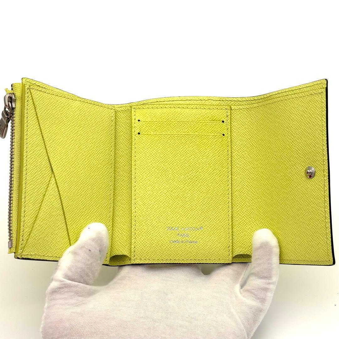 Louis Vuitton Victor Wallet Taigarama Yellow — view 4