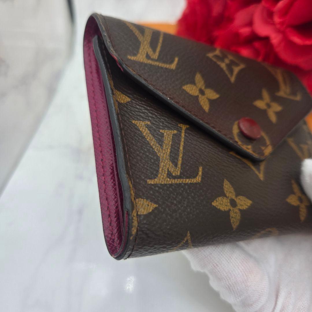 Louis Vuitton Portefeuille Victorine Monogram Fold Wallet — view 5