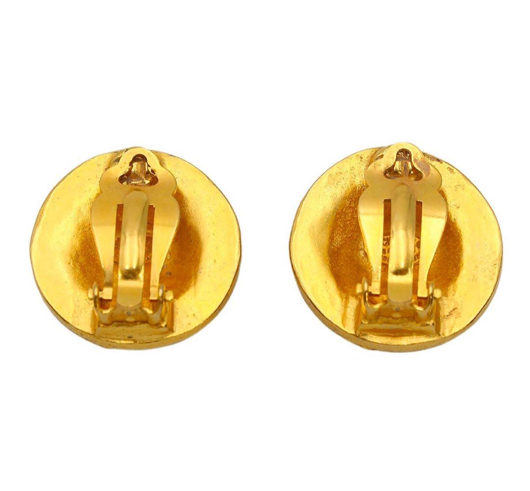 Ultra Chanel Coco Mark Round Earrings