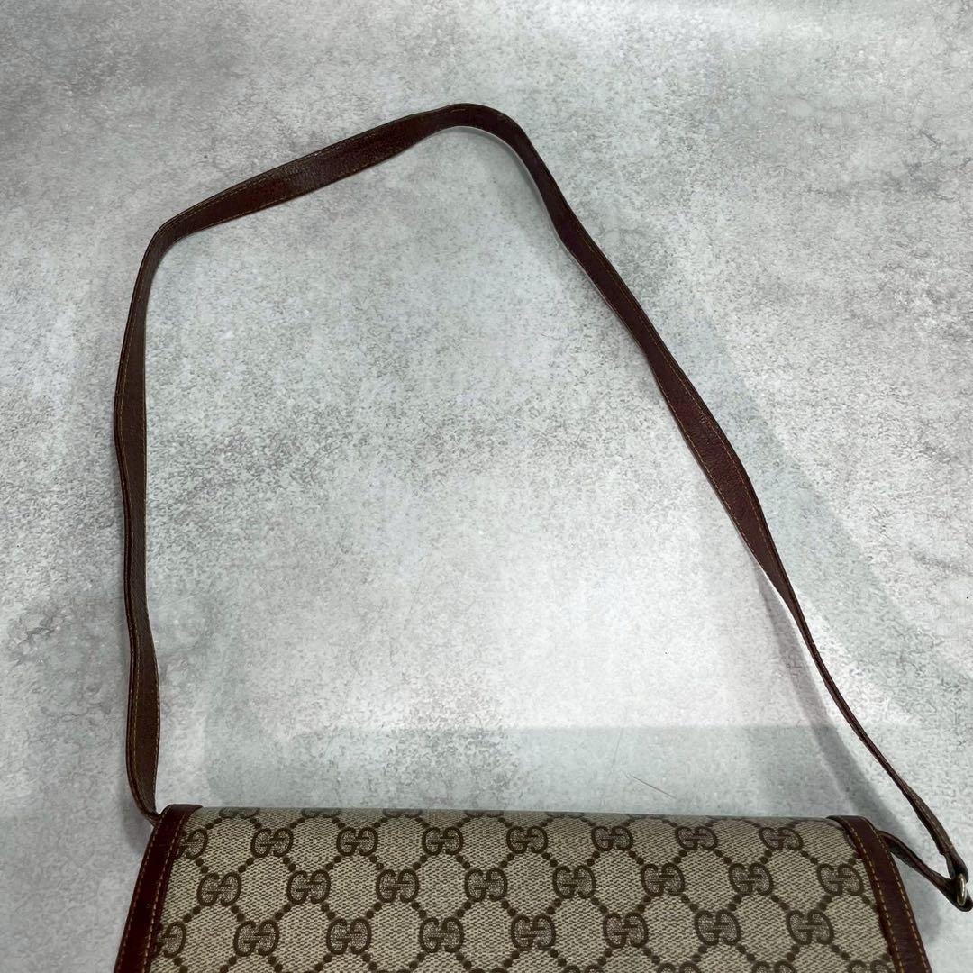 Gucci GG Shoulder Bag Brown Beige Leather Logo — view 4