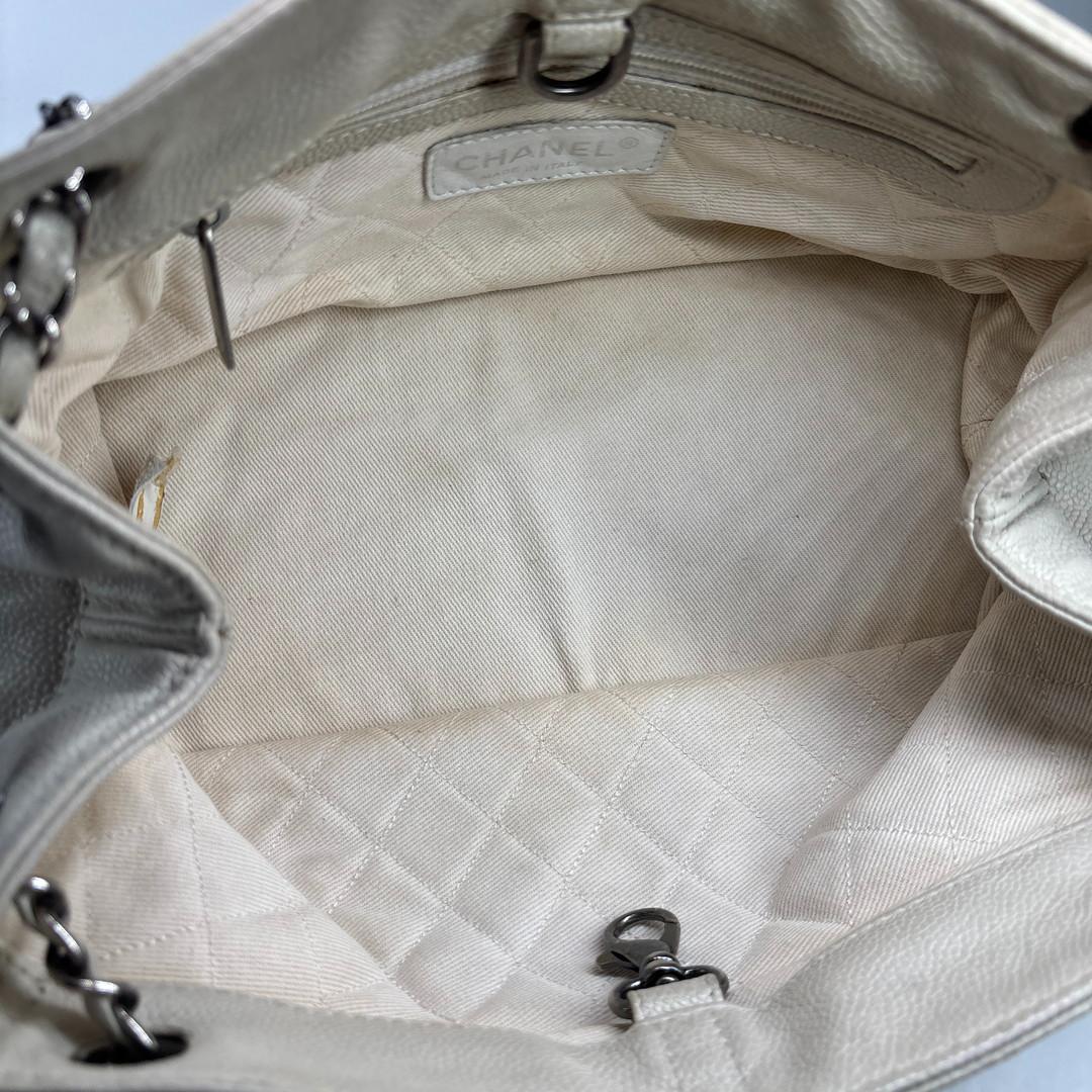 Chanel Caviar Skin Coco Mark Chain Shoulder Bag White