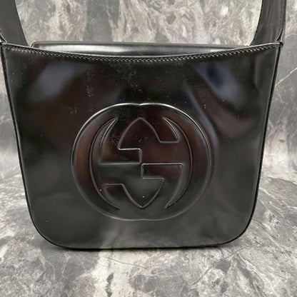 Gucci GG Shoulder Bag Patent Leather Black Logo — view 2