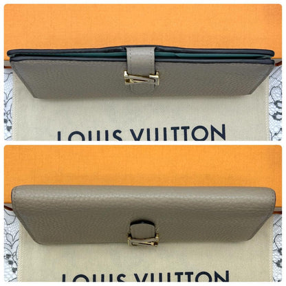 Louis Vuitton LV Vertical Wallet Capucines — view 3