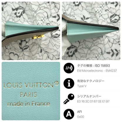Louis Vuitton LV Vertical Wallet Capucines — view 8