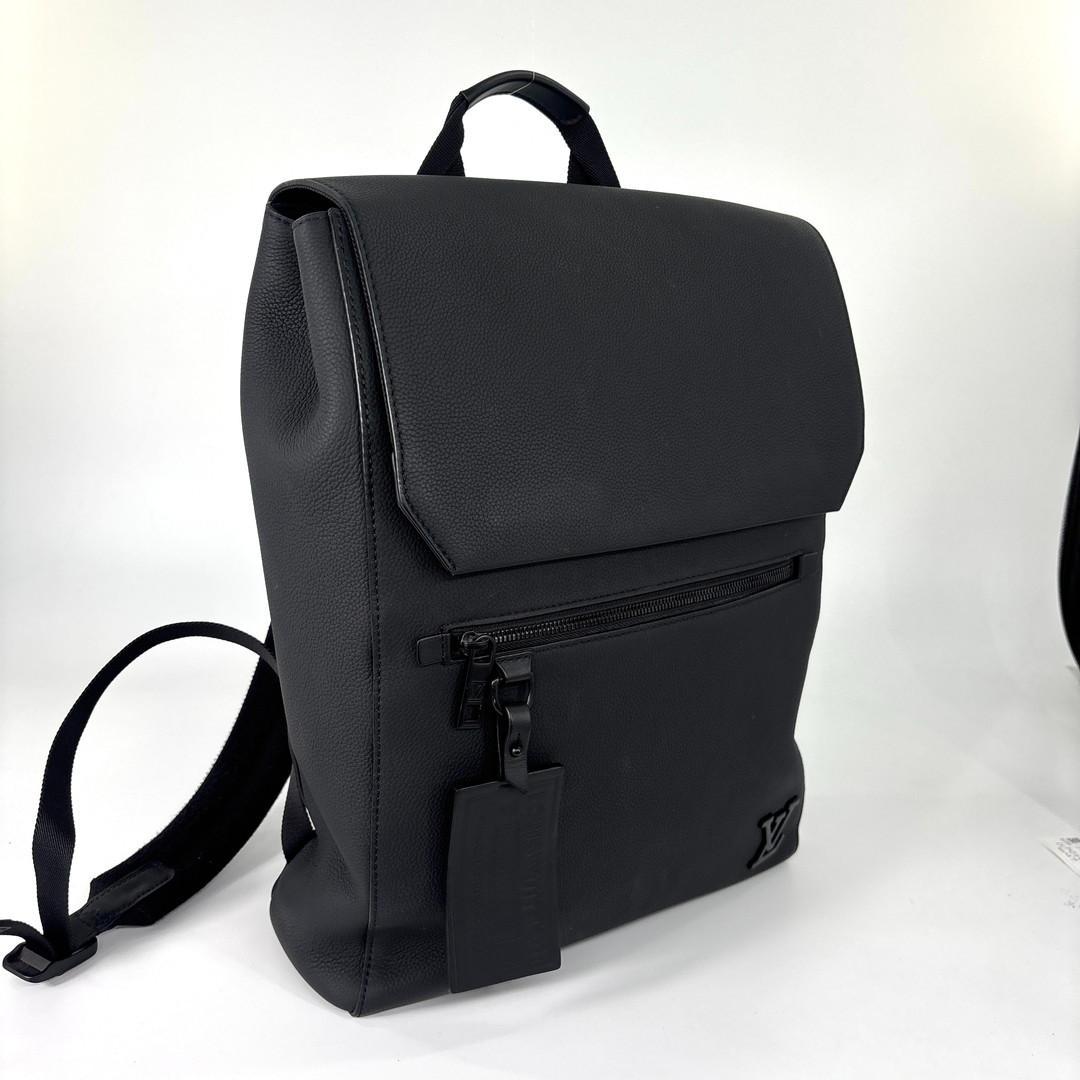 Louis Vuitton Super Aerogram Fast Line Backpack Black — view 3