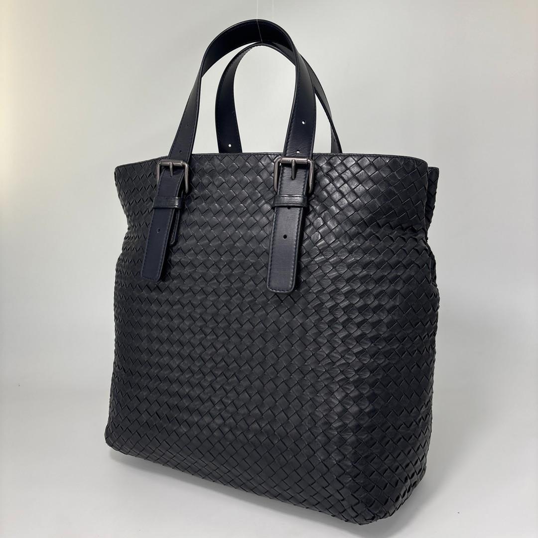 Bottega Veneta Super Intrecciato Black Tote — view 2