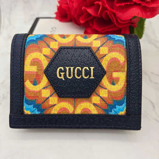 Gucci Fold Wallet GG Carre ID Scope