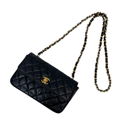 CHANEL Vintage Classic Single Flap Quilted Lambskin Chain Bag Black