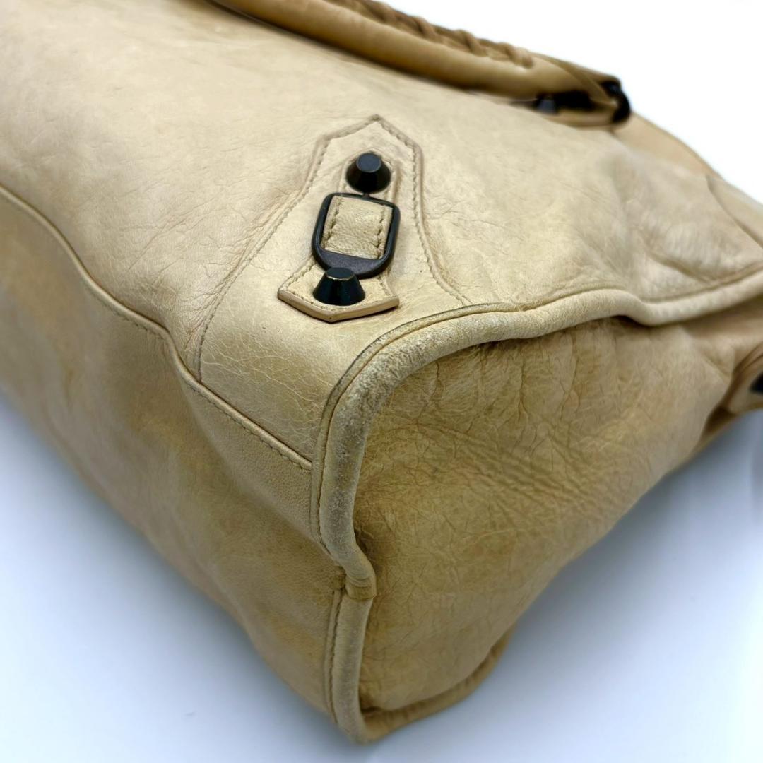 Balenciaga the City Leather 2-Way Handbag Beige — view 6