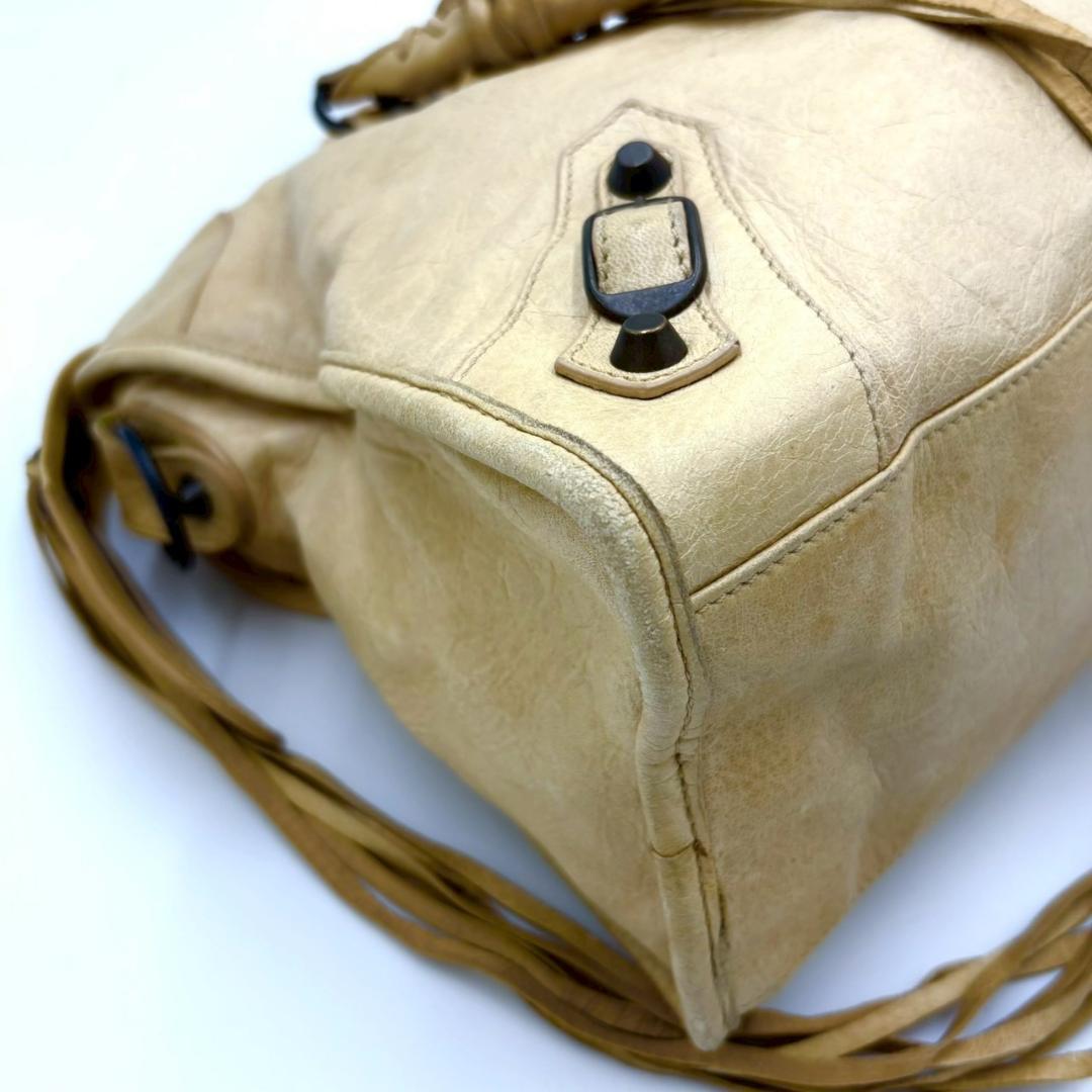Balenciaga the City Leather 2-Way Handbag Beige — view 7
