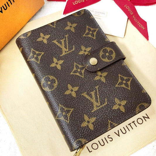 Louis Vuitton Monogram Porte Papier Zip Bifold Wallet