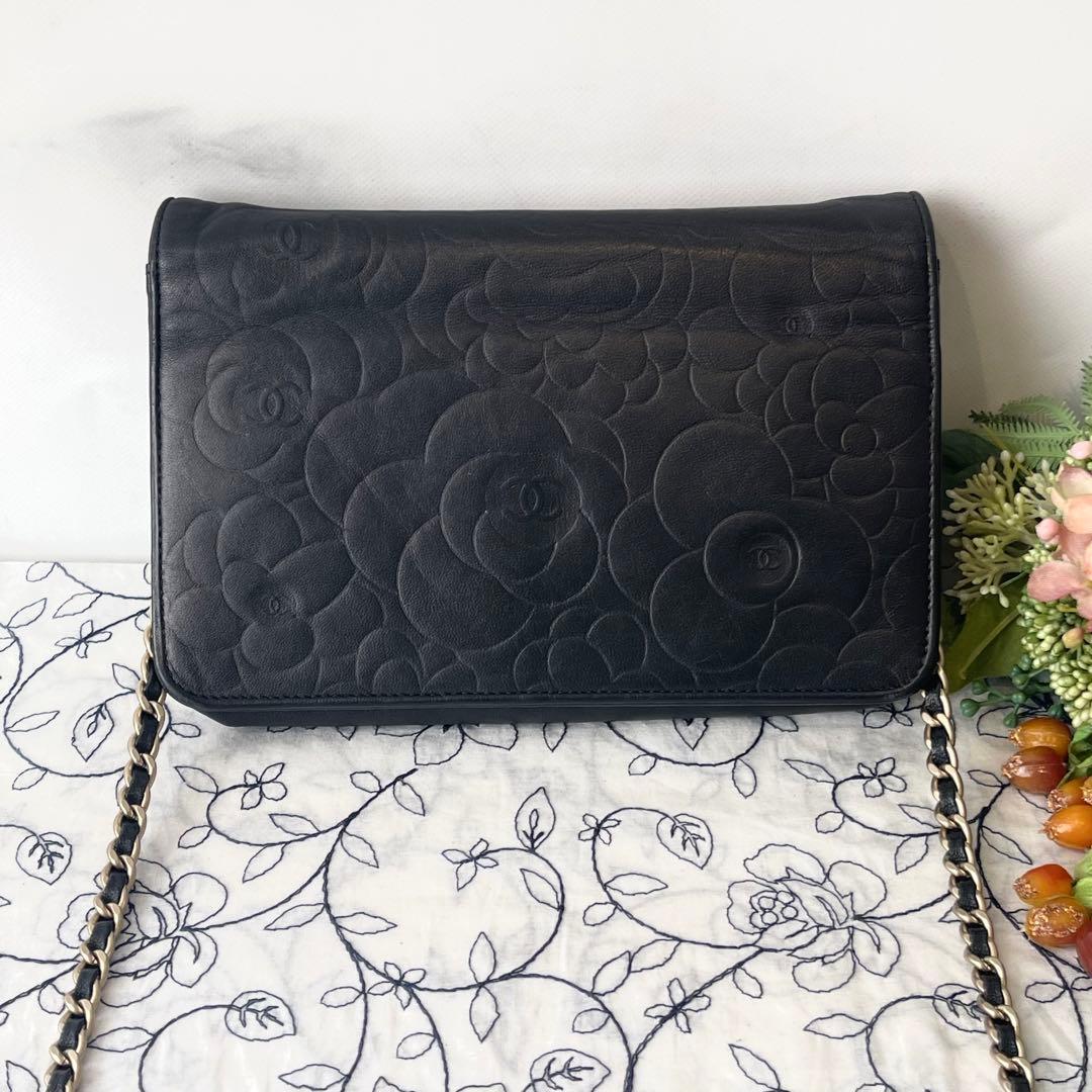 Chanel Chain Wallet Camellia Black Shoulder — view 2