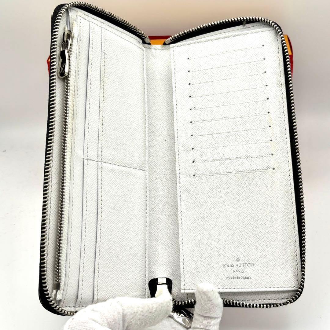 Louis Vuitton Box White Taigarama Wallet — view 3